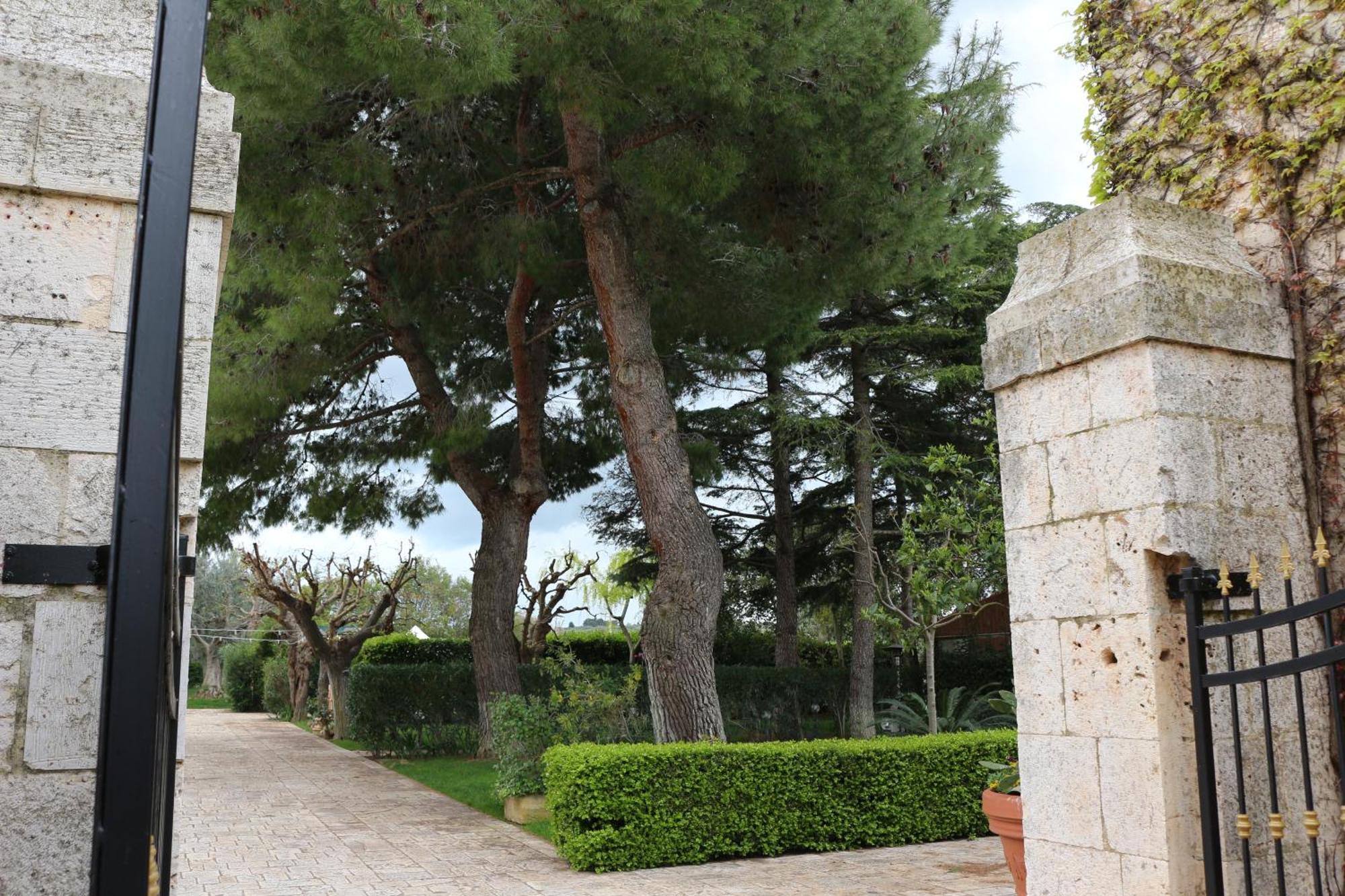 Hotel Parco dei Manieri Conversano Esterno foto